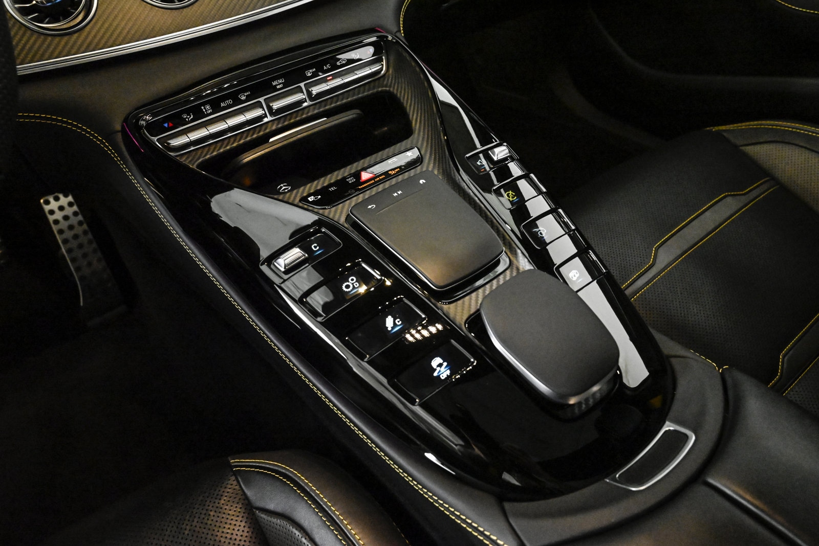 2026 MERCEDES BENZ AMG GT - Image 13