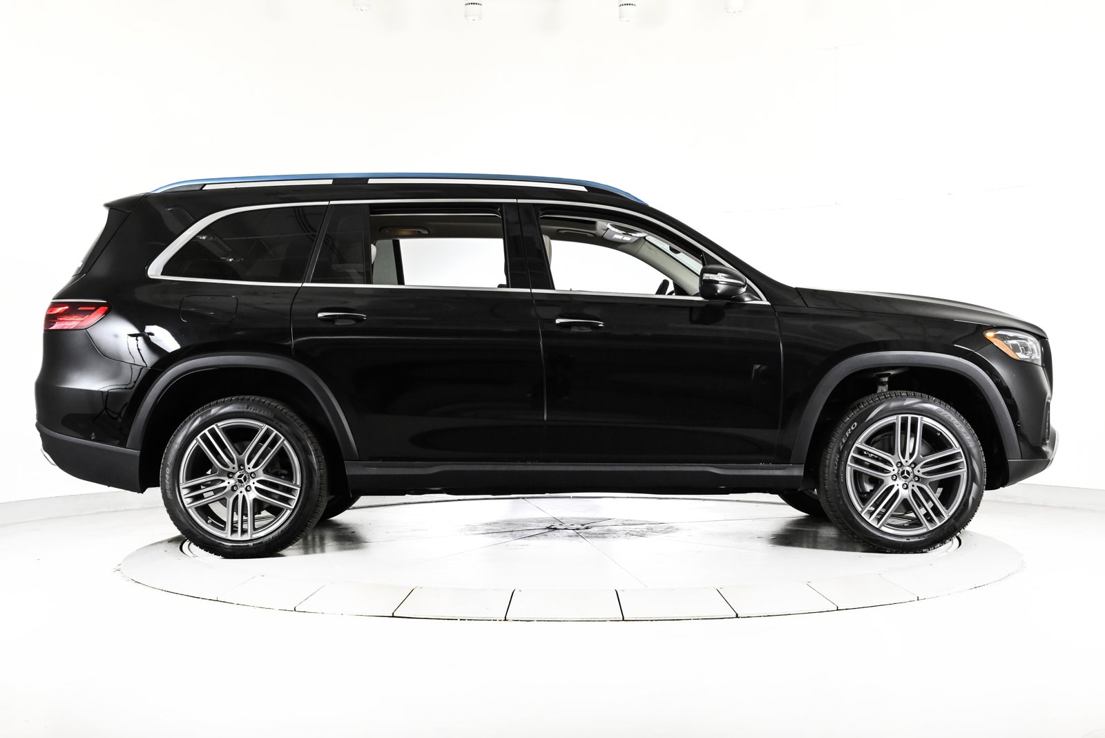 2026 MERCEDES-BENZ GLS-CLASS - Image 4