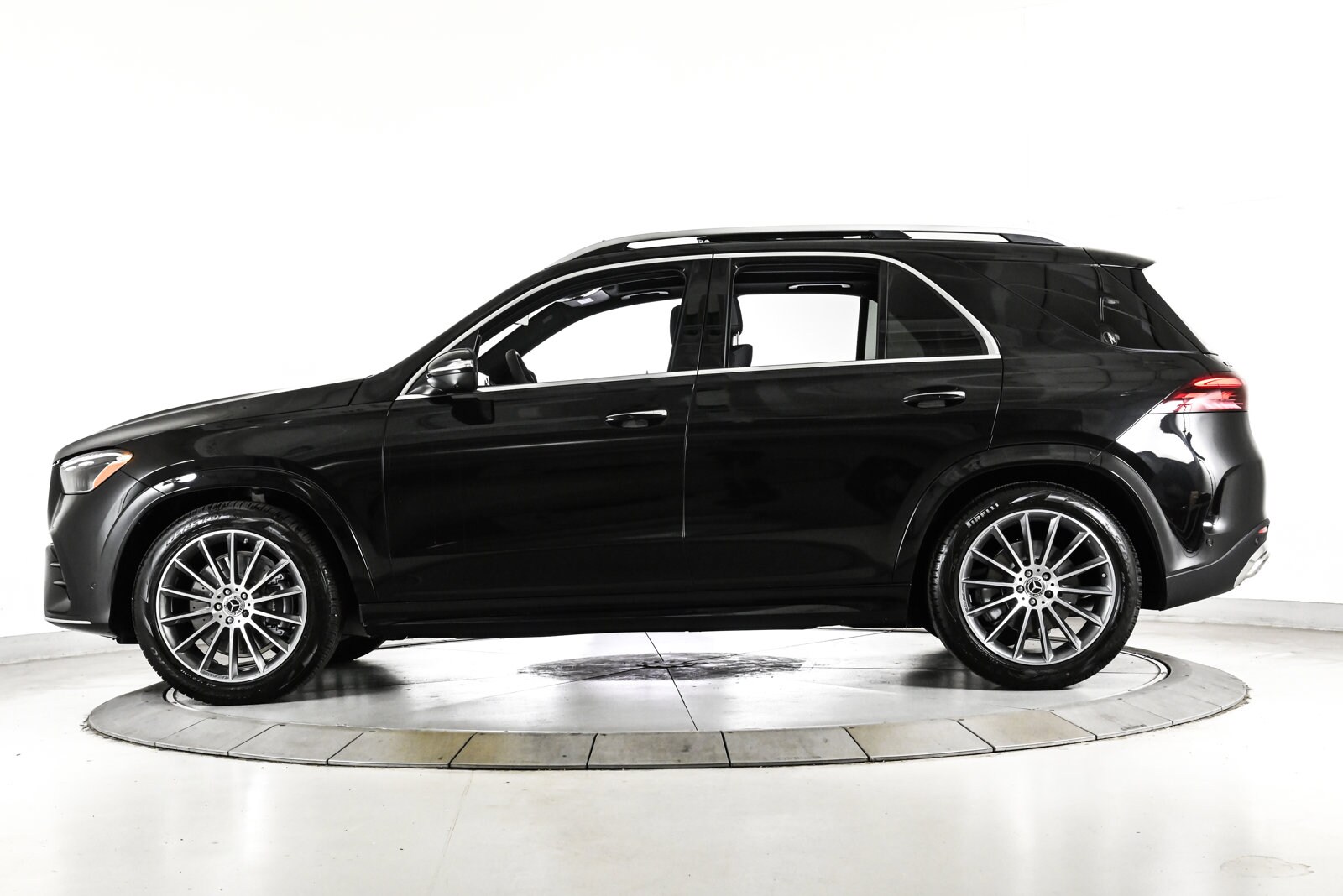 2026 MERCEDES-BENZ GLE-CLASS - Image 9