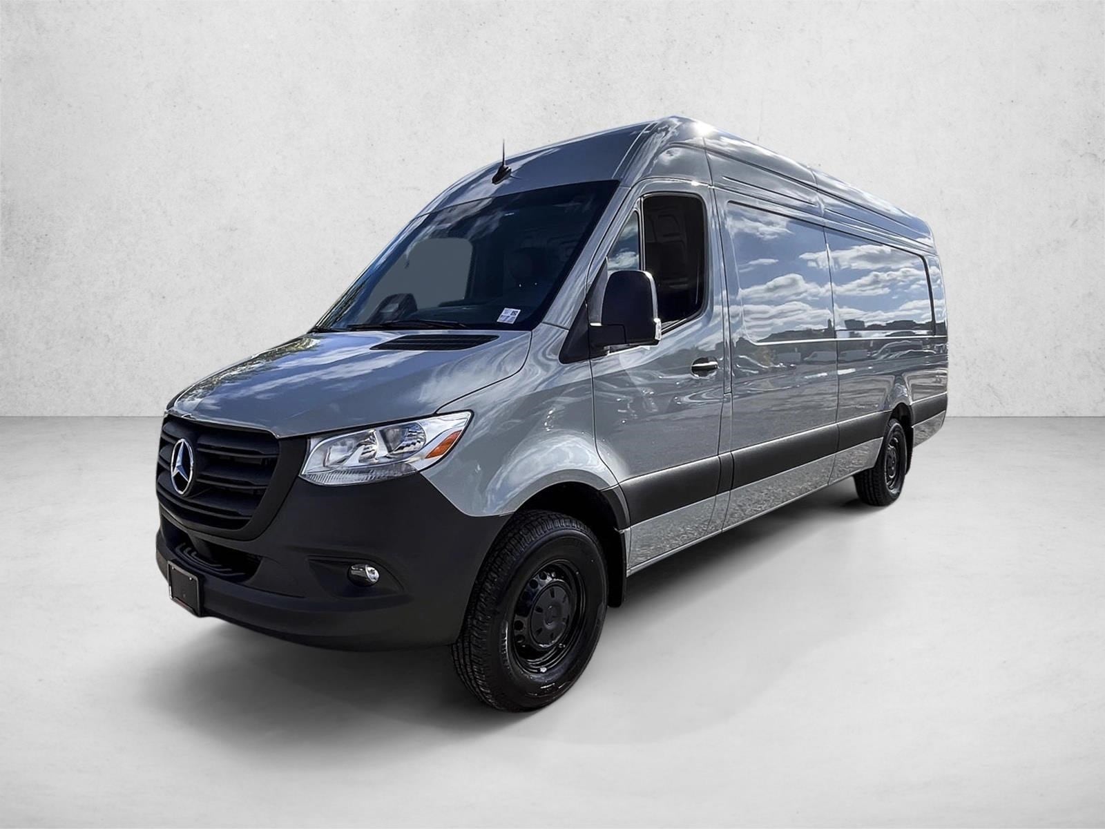 2026 Mercedes-Benz Sprinter Cargo Van Base's photo