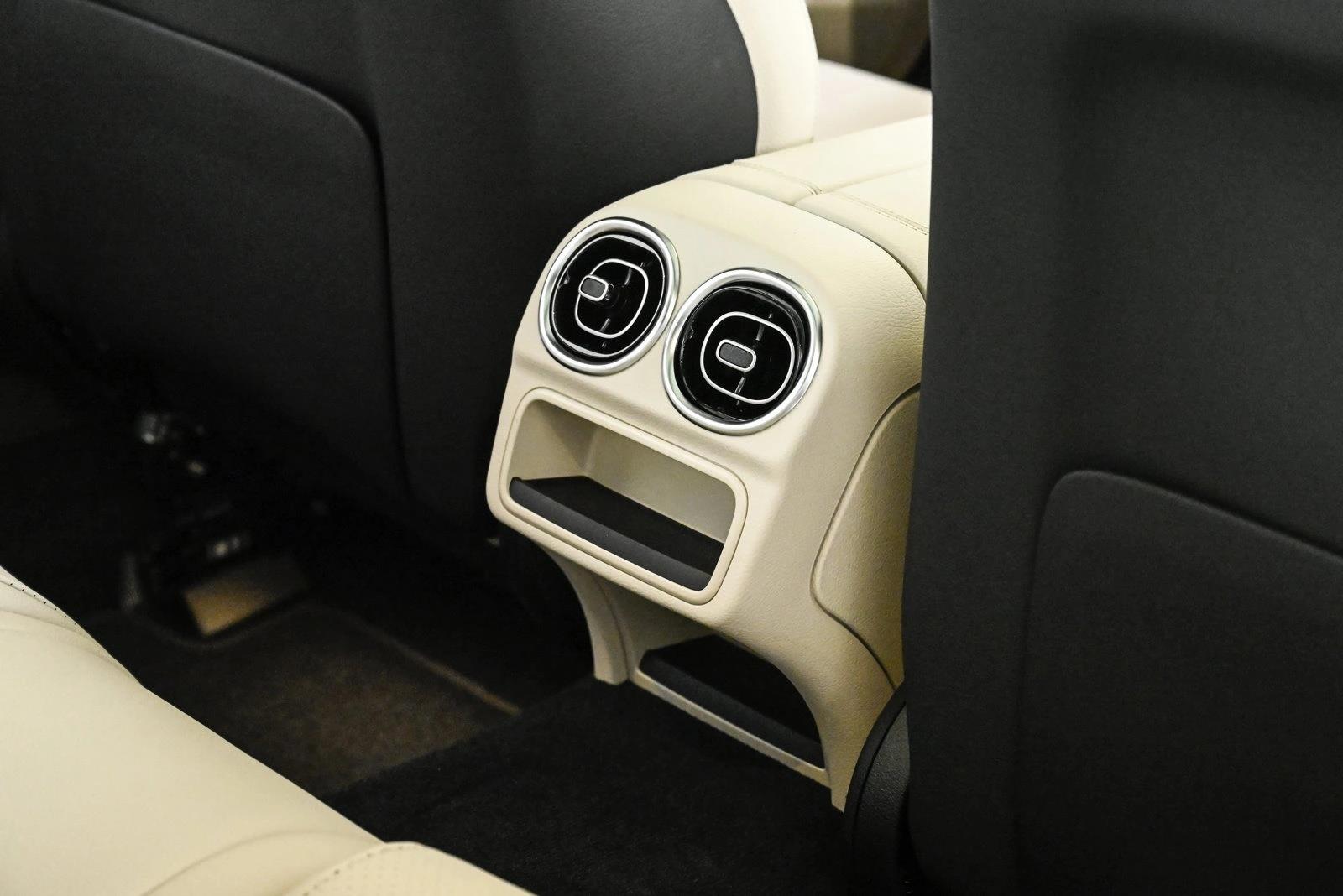 2025 MERCEDES-BENZ C-CLASS - Image 19