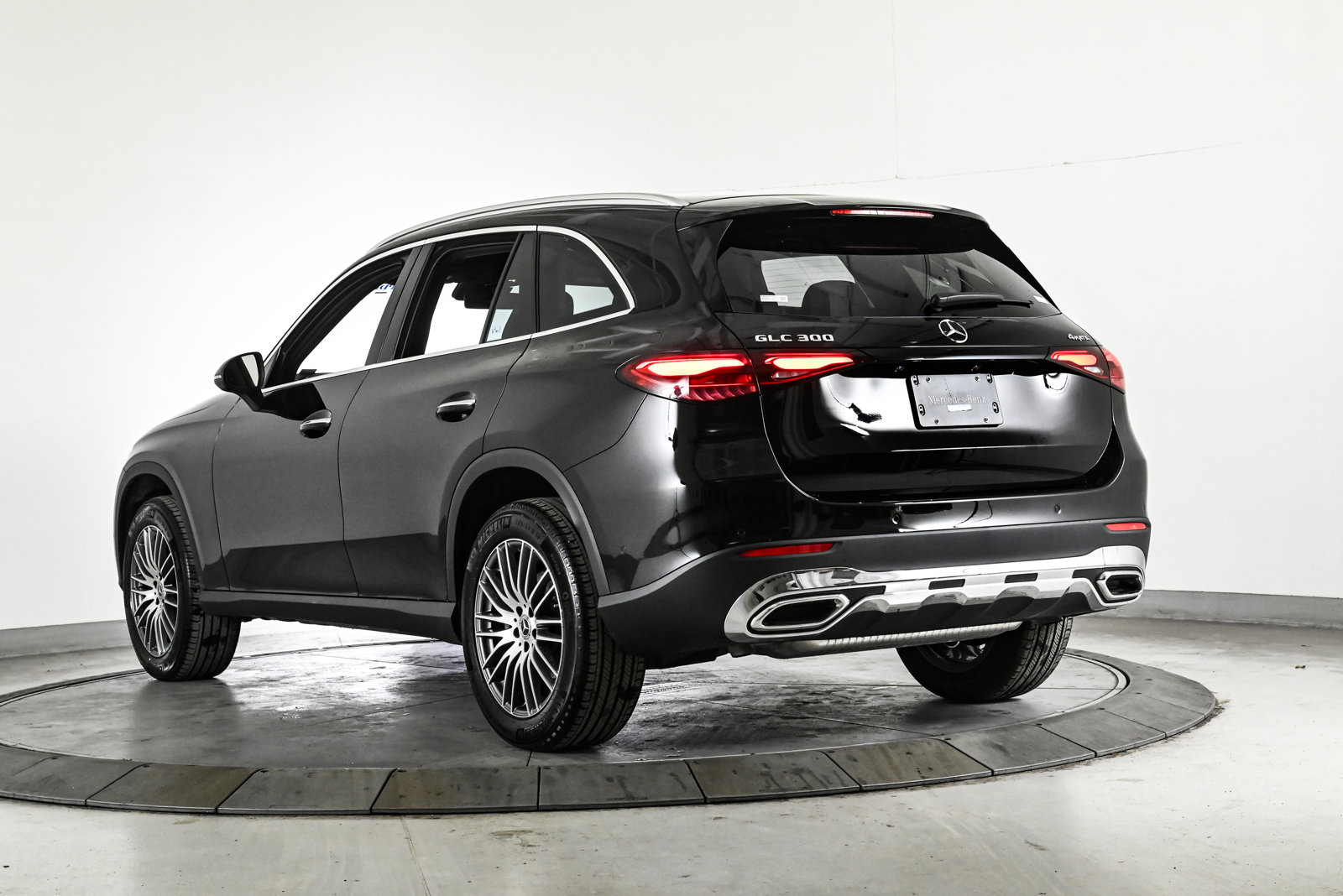 2026 MERCEDES-BENZ GLC-CLASS - Image 9