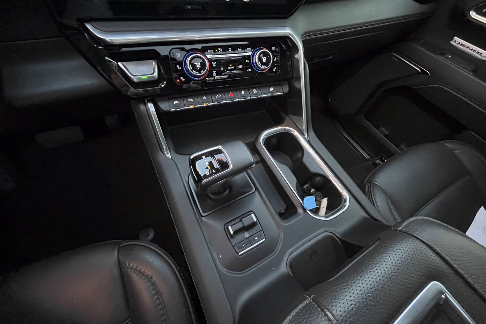 2022 GMC SIERRA - Image 11