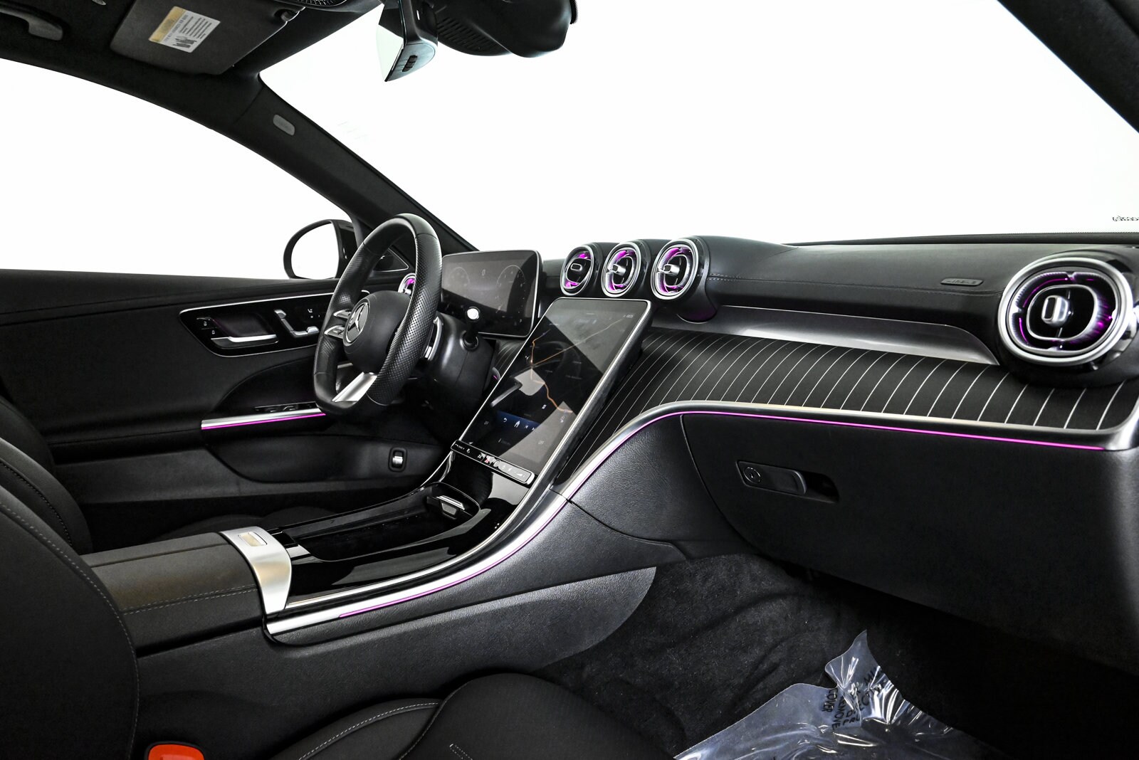 2025 MERCEDES-BENZ C-CLASS - Image 24