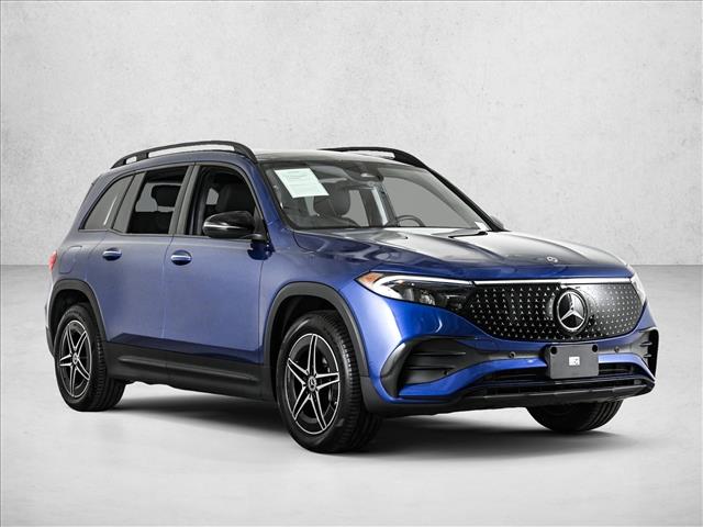 2024 Mercedes Benz EQB 250+ photo 3