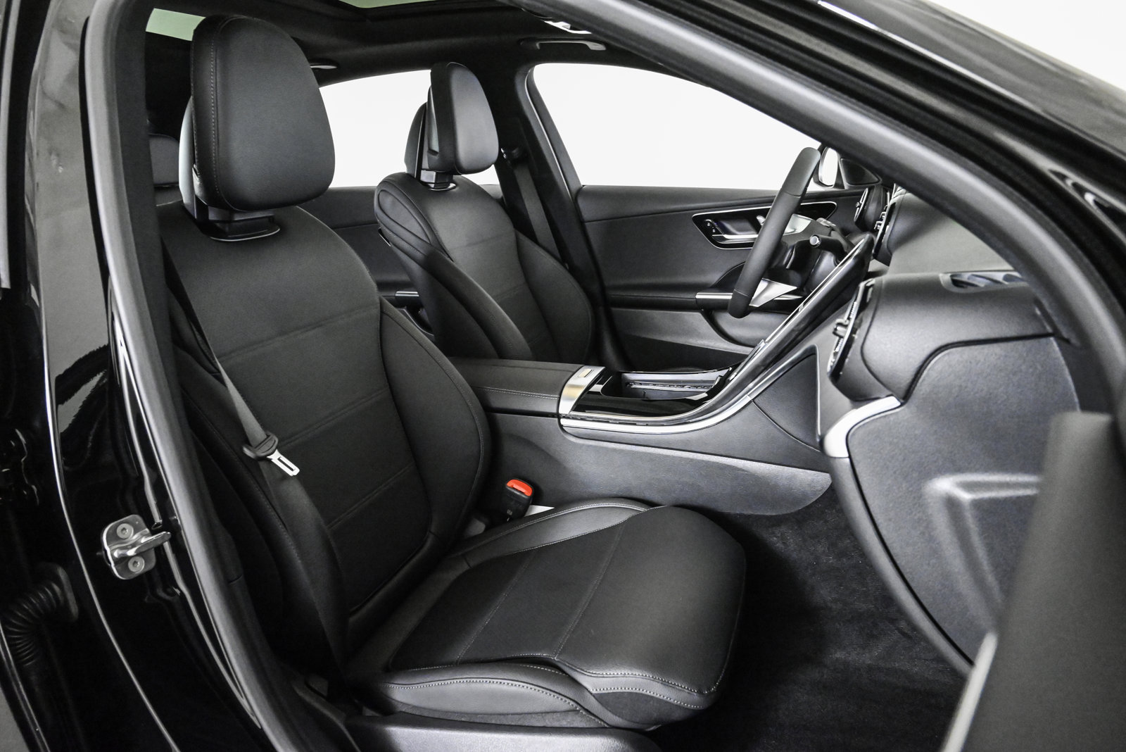 2026 MERCEDES-BENZ C-CLASS - Image 23