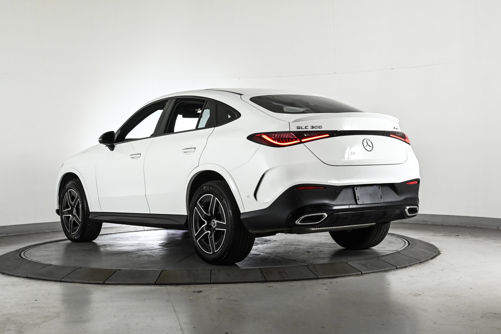 2025 MERCEDES-BENZ GLC-CLASS - Image 8