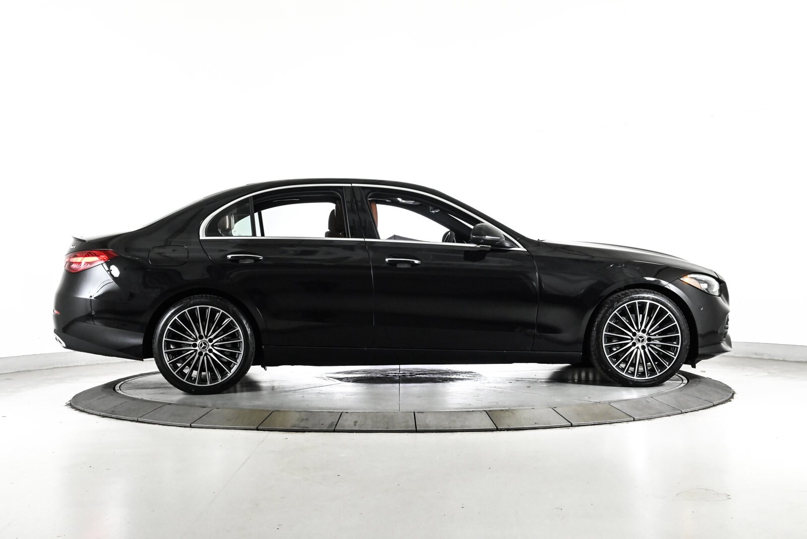 2026 MERCEDES-BENZ C-CLASS - Image 4