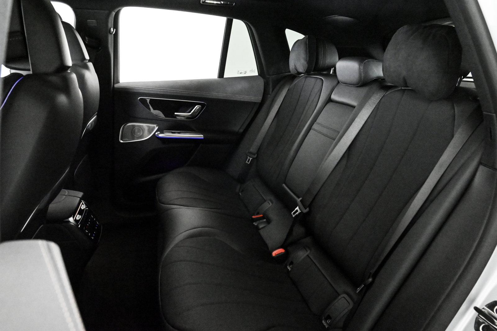 2025 MERCEDES-BENZ EQE-CLASS SUV - Image 18