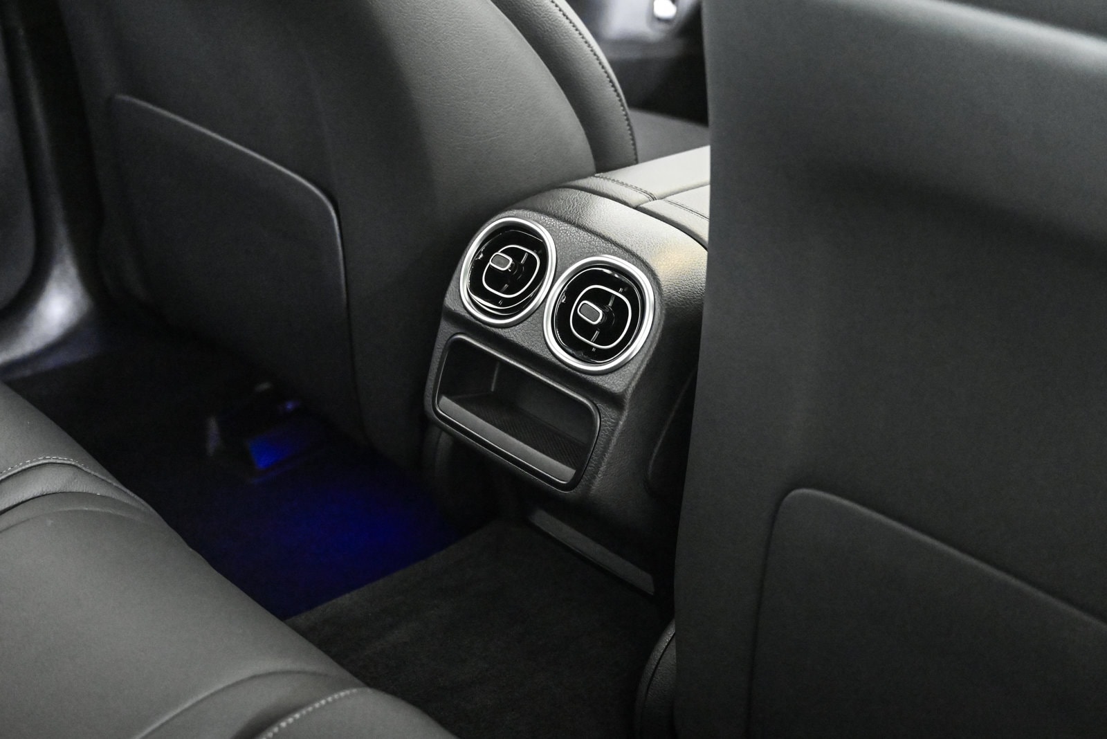 2025 MERCEDES-BENZ C-CLASS - Image 19