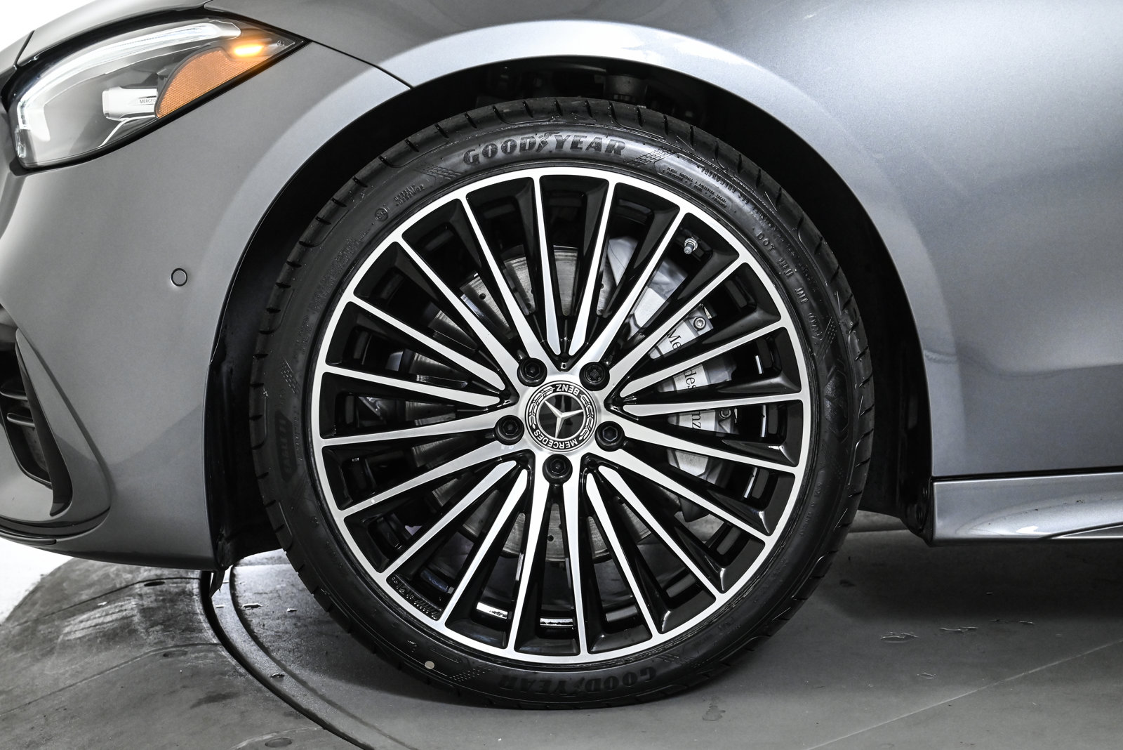 2025 MERCEDES-BENZ C-CLASS - Image 25