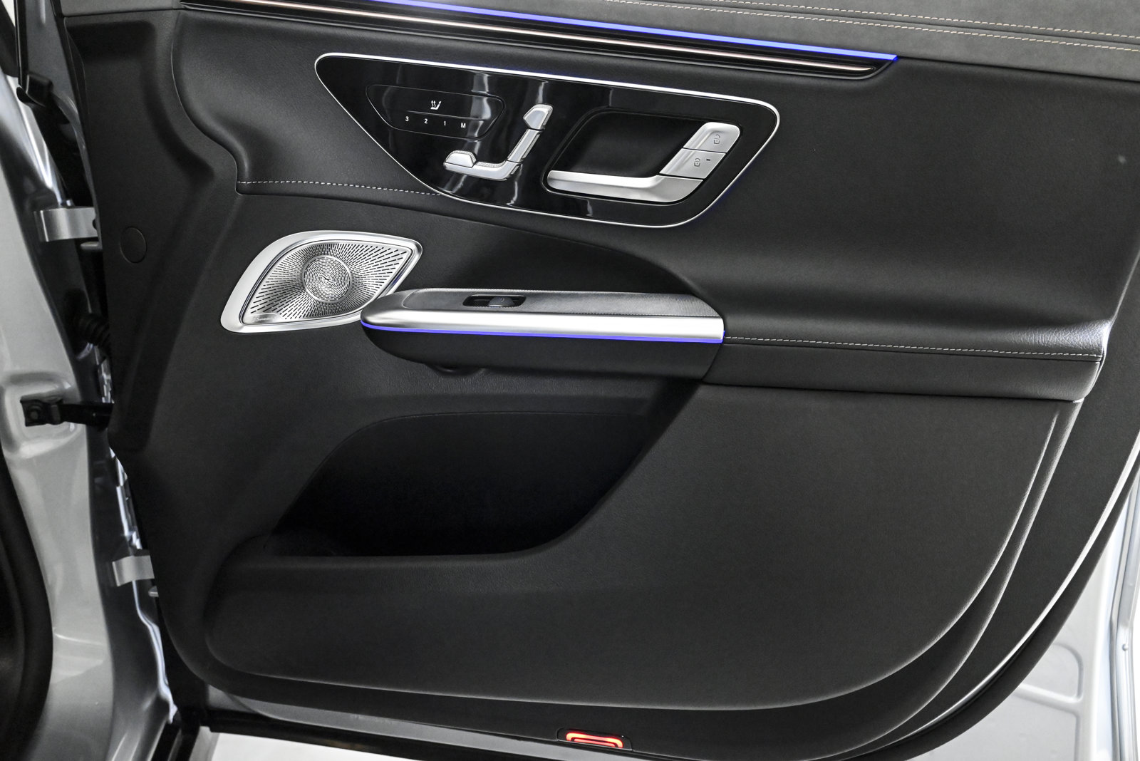 2025 MERCEDES-BENZ EQE-CLASS SUV - Image 20