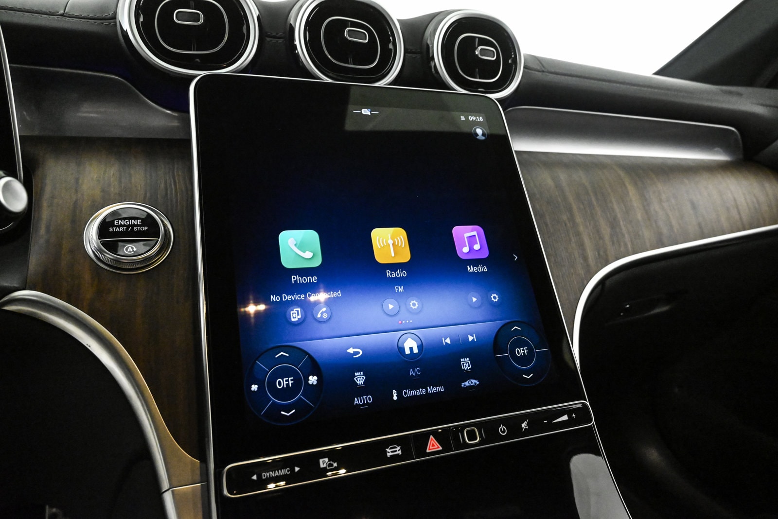 2025 MERCEDES-BENZ GLC-CLASS - Image 14