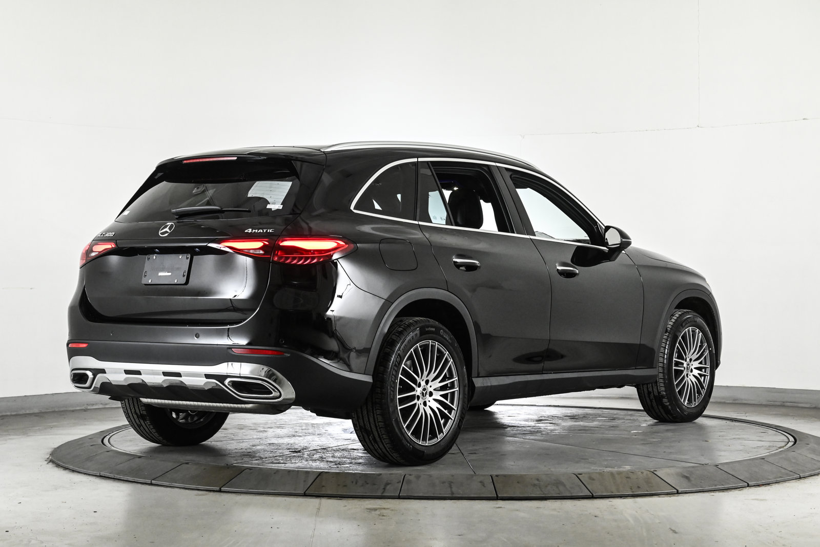2026 MERCEDES-BENZ GLC-CLASS - Image 5