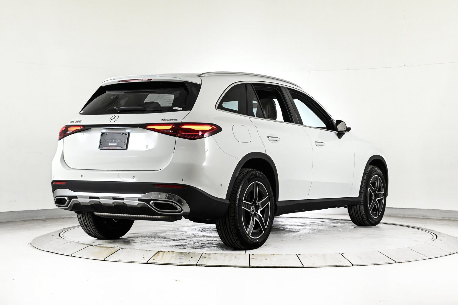 2026 MERCEDES-BENZ GLC-CLASS - Image 5