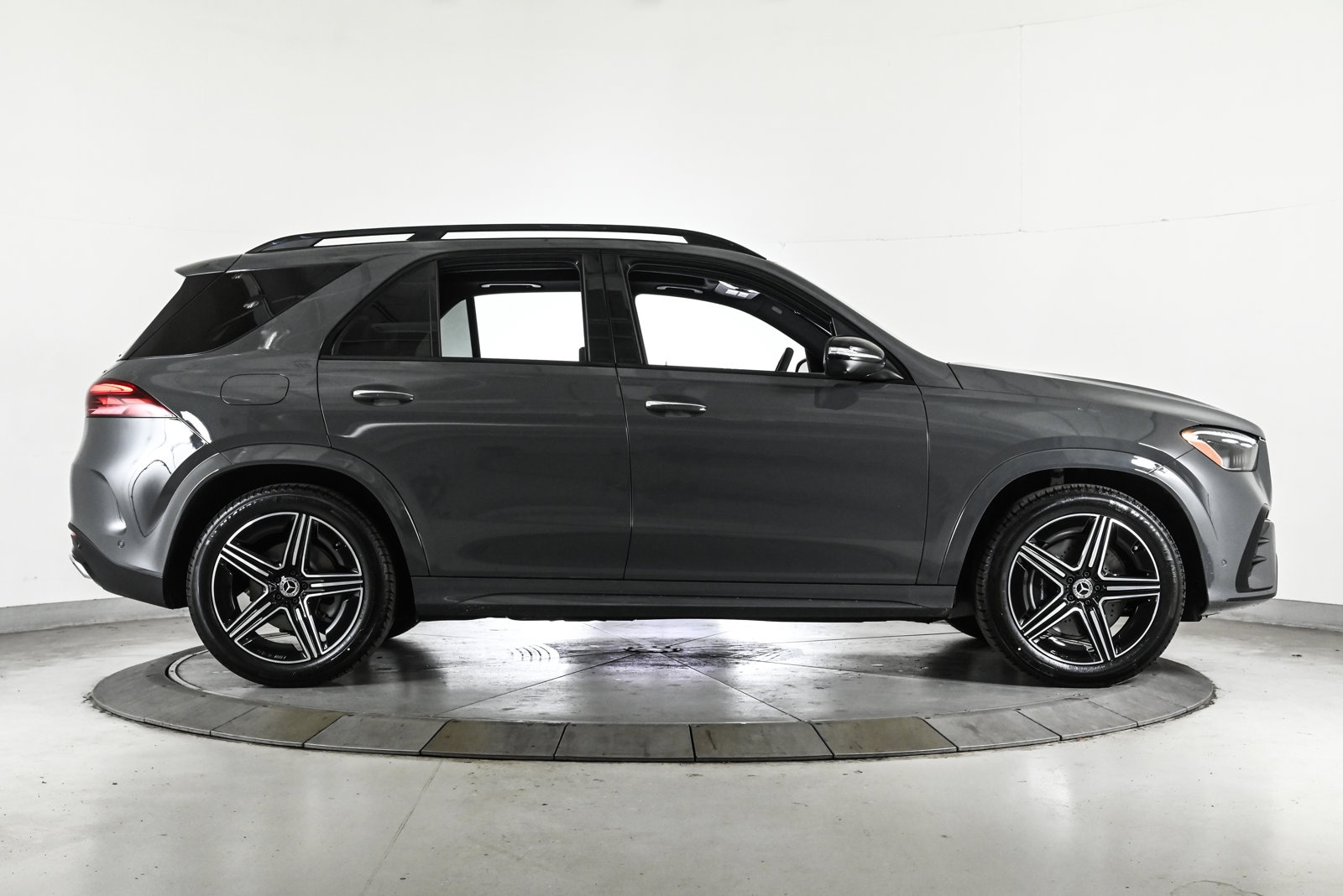 2026 MERCEDES-BENZ GLE-CLASS - Image 4