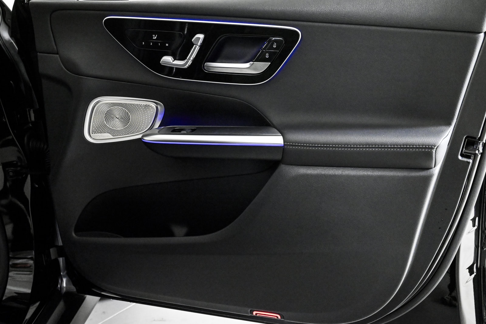 2025 MERCEDES-BENZ GLC-CLASS - Image 21