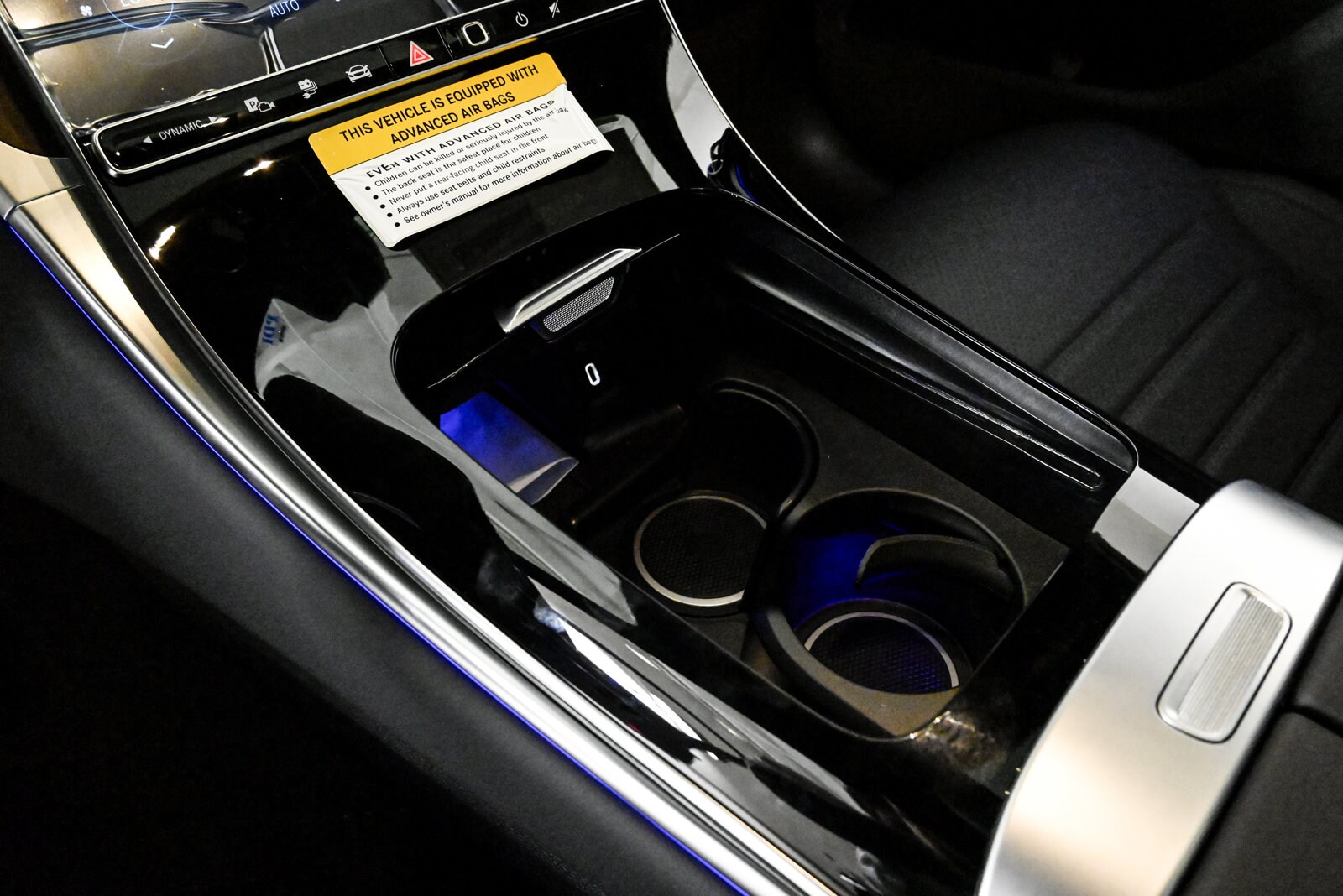 2025 MERCEDES-BENZ GLC-CLASS - Image 10