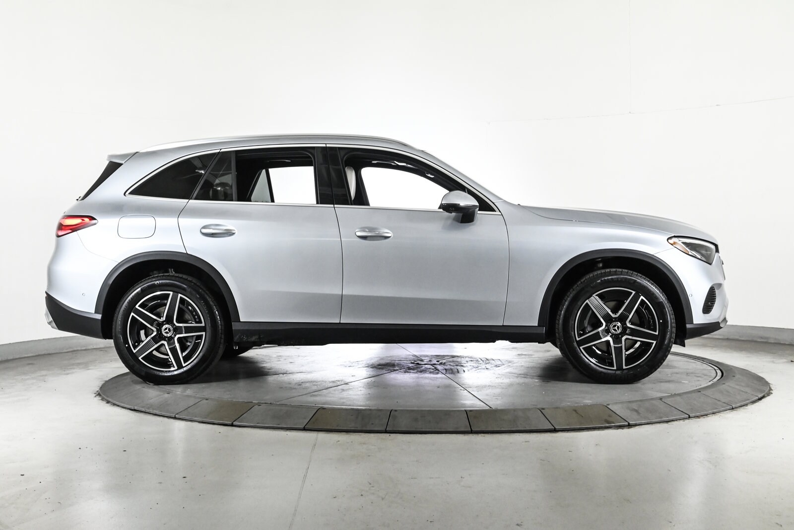 2026 MERCEDES-BENZ GLC-CLASS - Image 5
