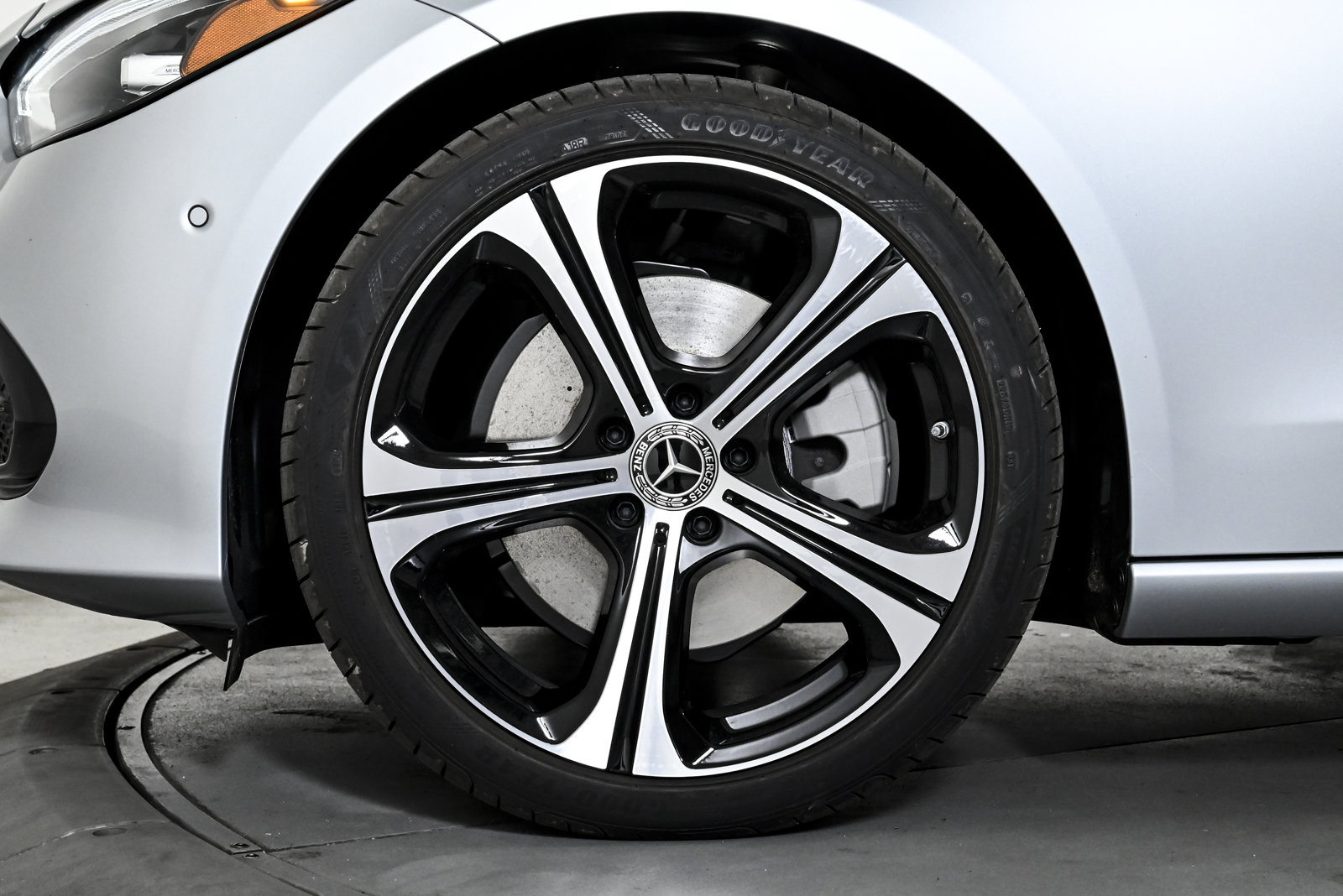 2025 MERCEDES-BENZ C-CLASS - Image 7