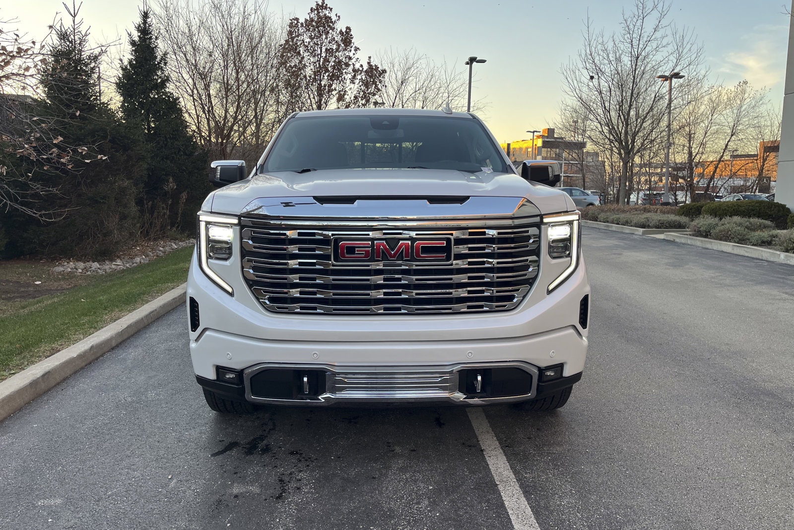2022 GMC SIERRA - Image 2