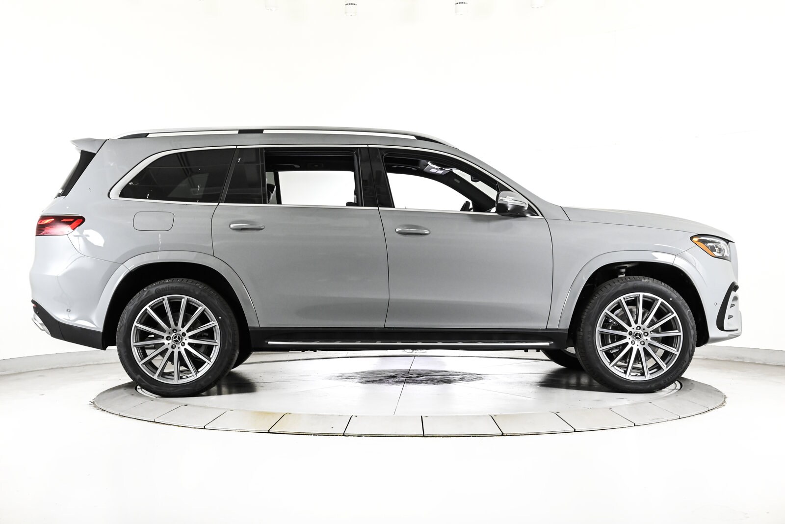 2026 MERCEDES-BENZ GLS-CLASS - Image 4