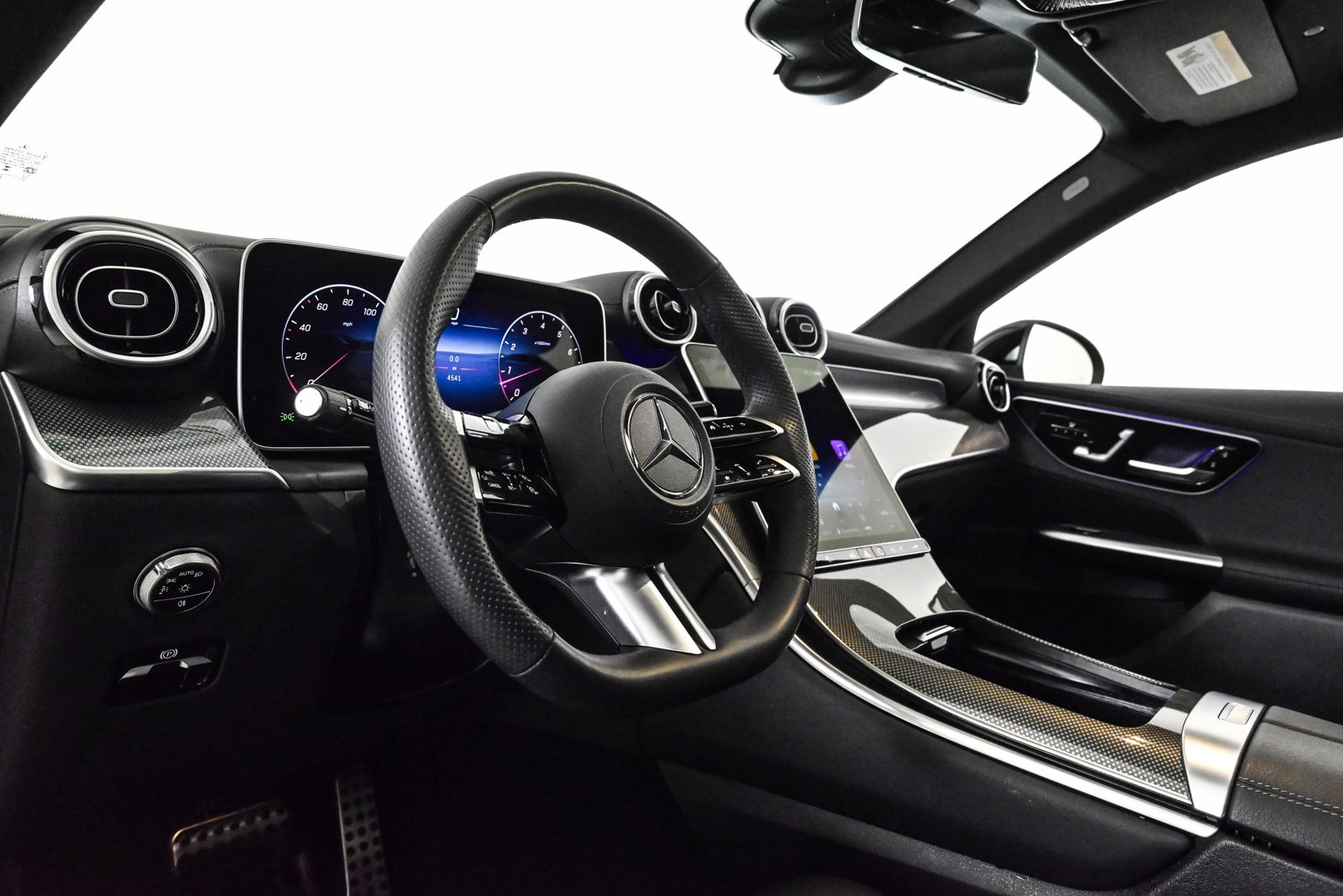 2025 MERCEDES-BENZ GLC-CLASS - Image 10