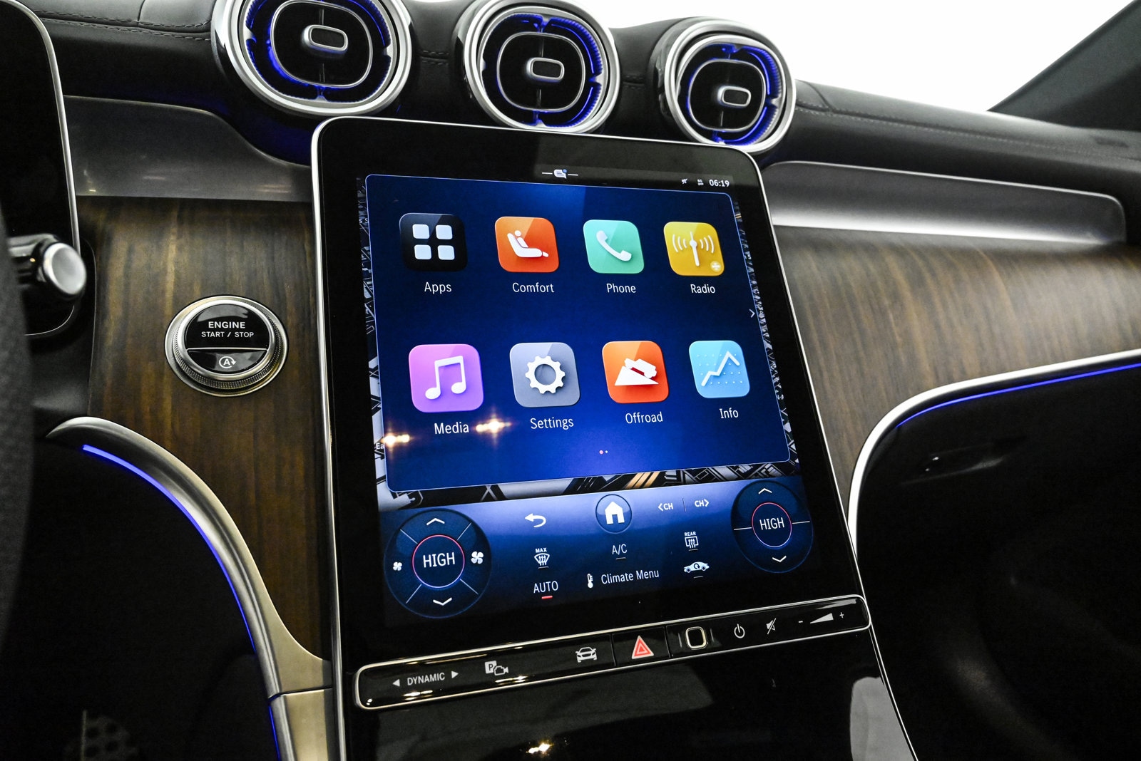 2025 MERCEDES-BENZ GLC-CLASS - Image 16