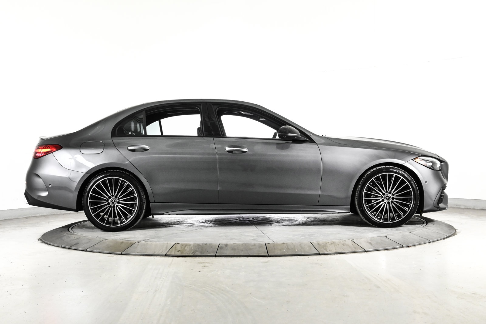2025 MERCEDES-BENZ C-CLASS - Image 4