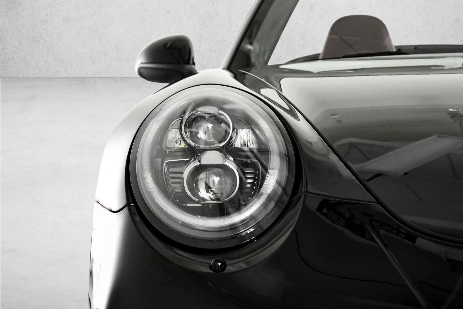 2018 PORSCHE 911 - Image 5