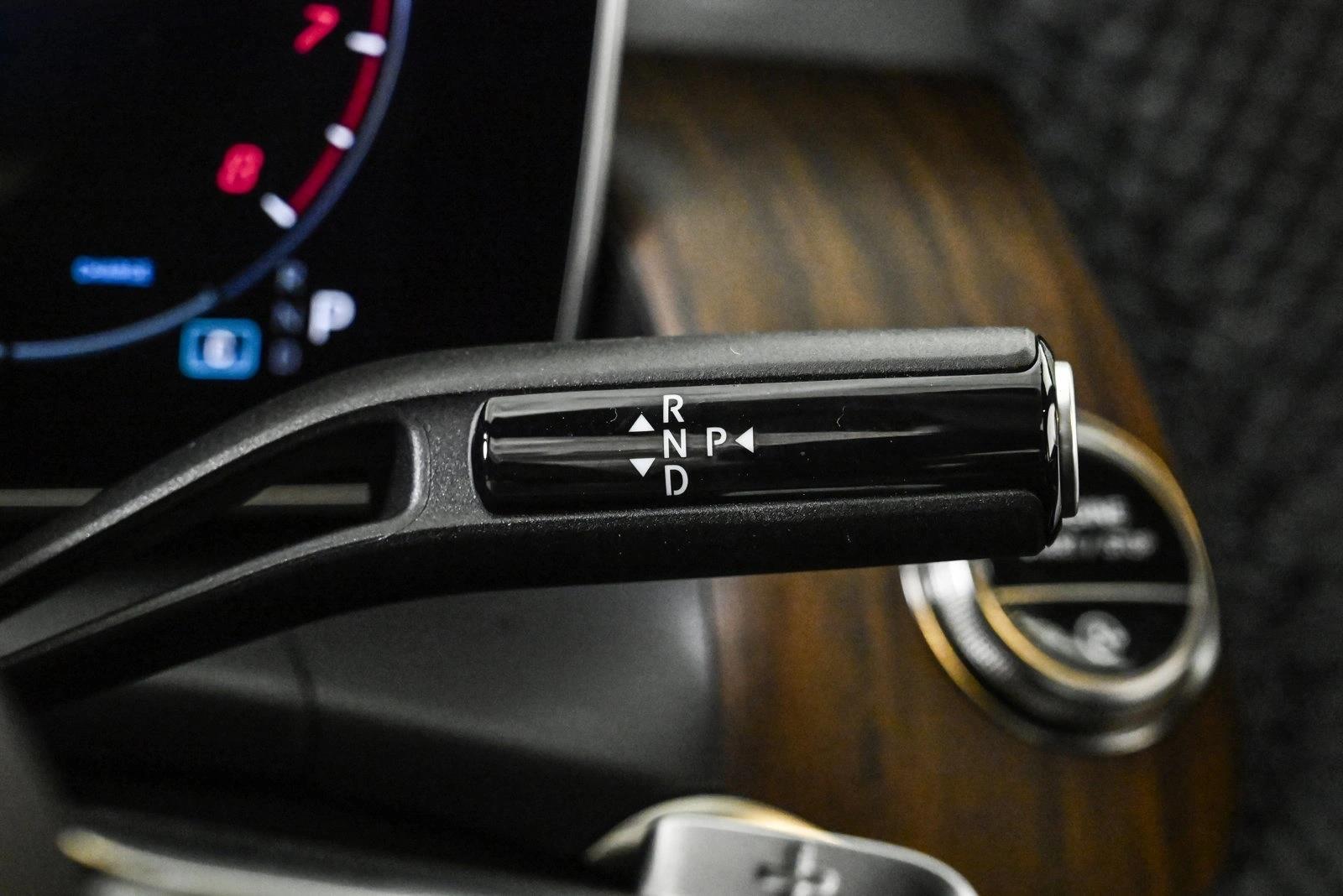 2025 MERCEDES-BENZ GLC-CLASS - Image 12