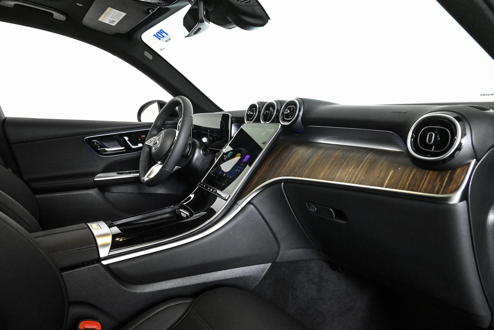 2026 MERCEDES-BENZ GLC-CLASS - Image 23