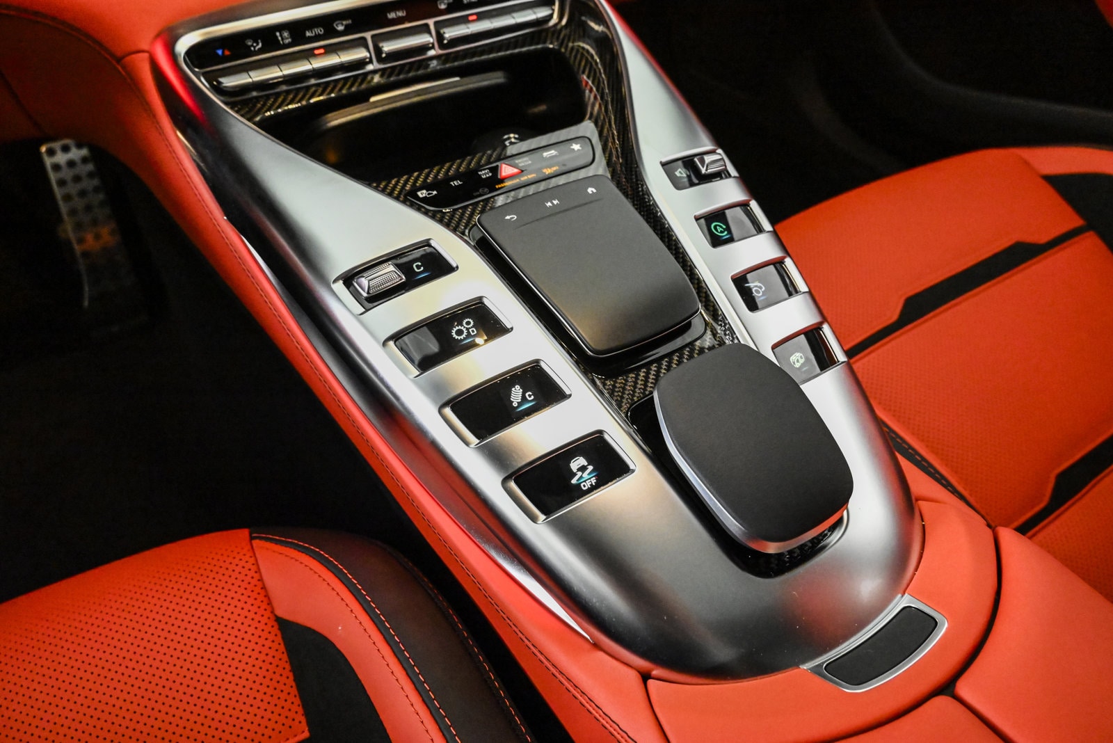 2026 MERCEDES BENZ AMG GT - Image 13