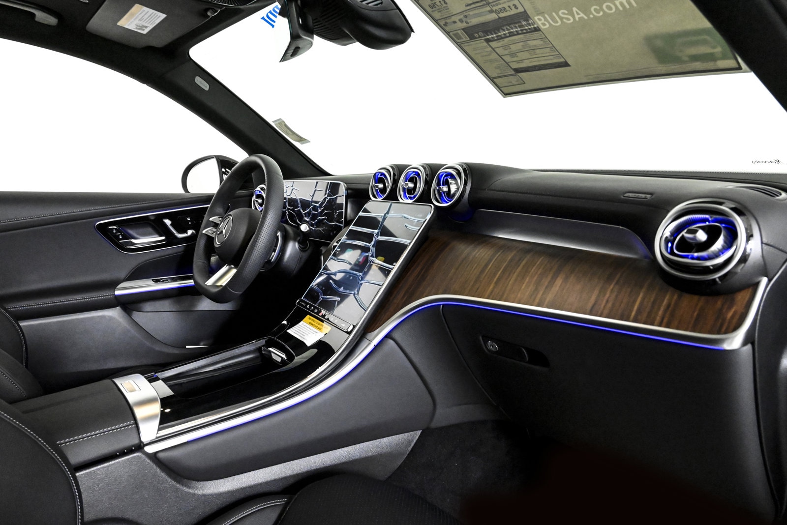 2025 MERCEDES-BENZ GLC-CLASS - Image 9