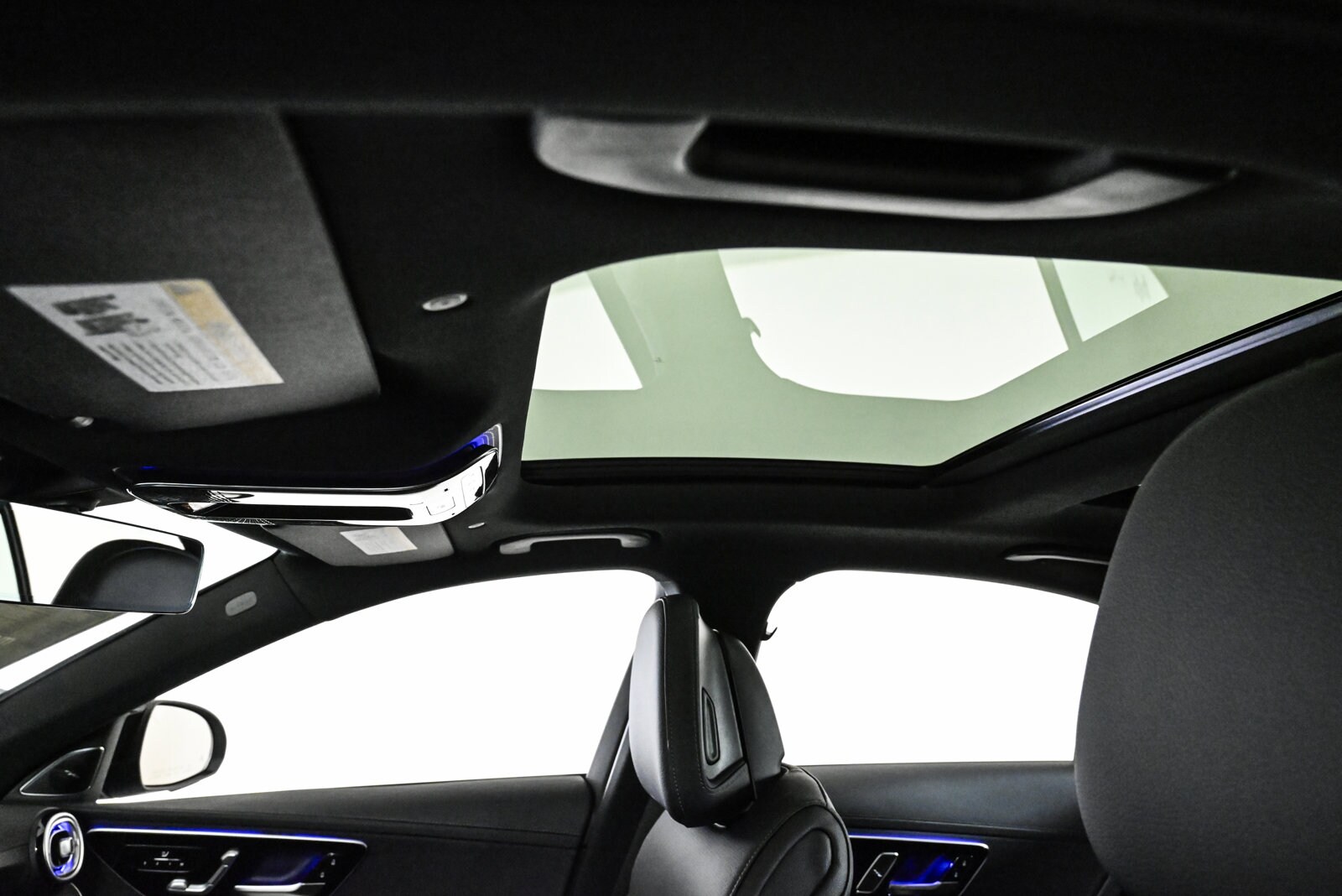 2026 MERCEDES-BENZ C-CLASS - Image 17