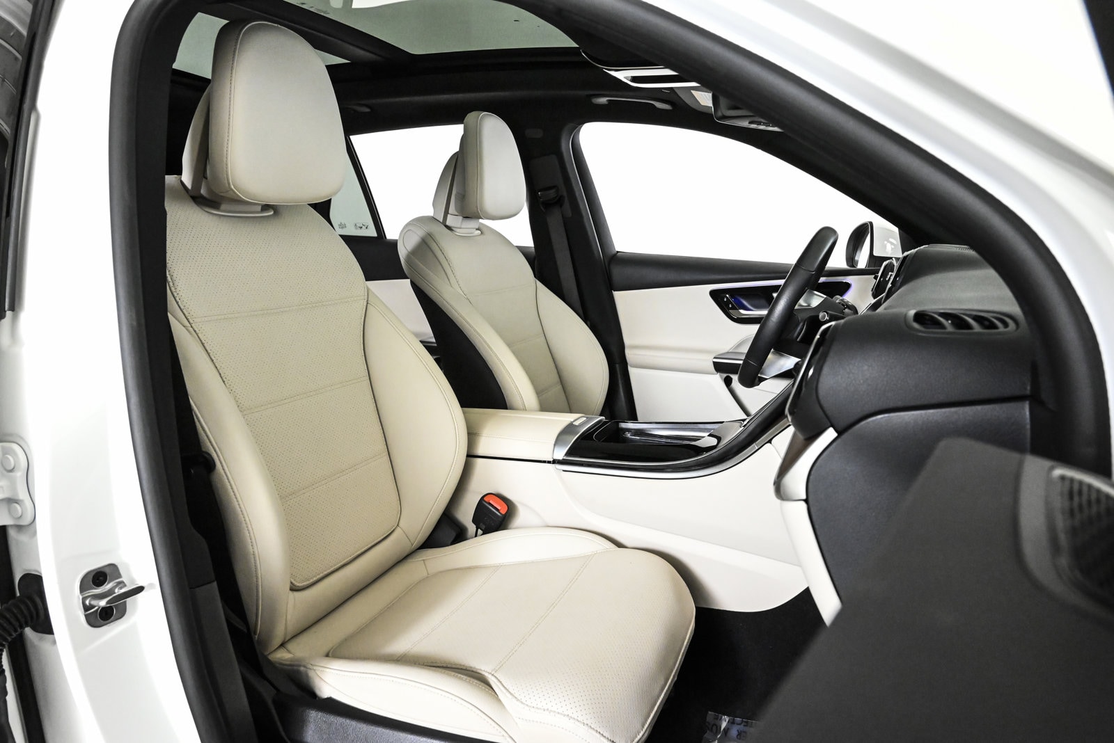 2025 MERCEDES-BENZ GLC-CLASS - Image 22