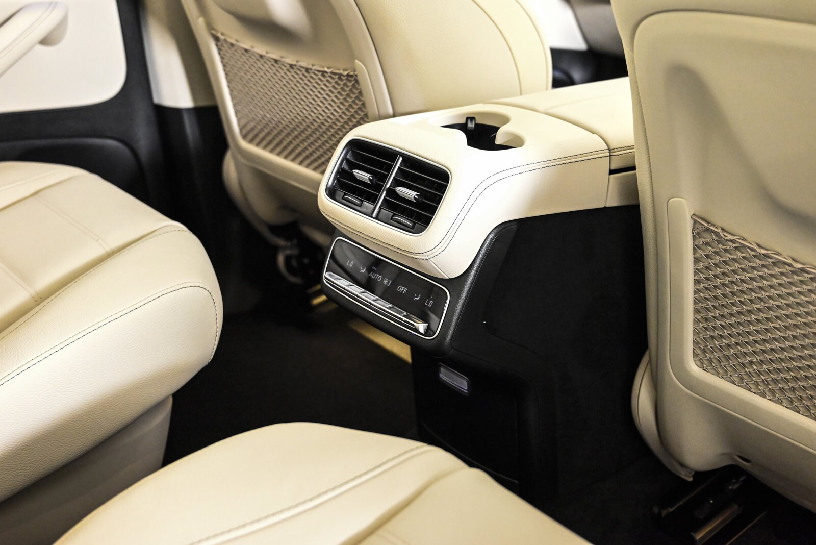 2026 MERCEDES-BENZ GLS-CLASS - Image 19