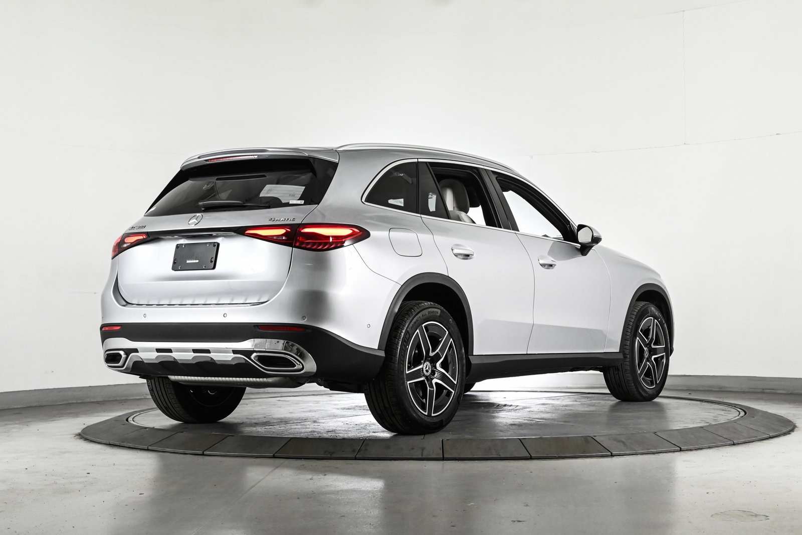 2026 MERCEDES-BENZ GLC-CLASS - Image 5