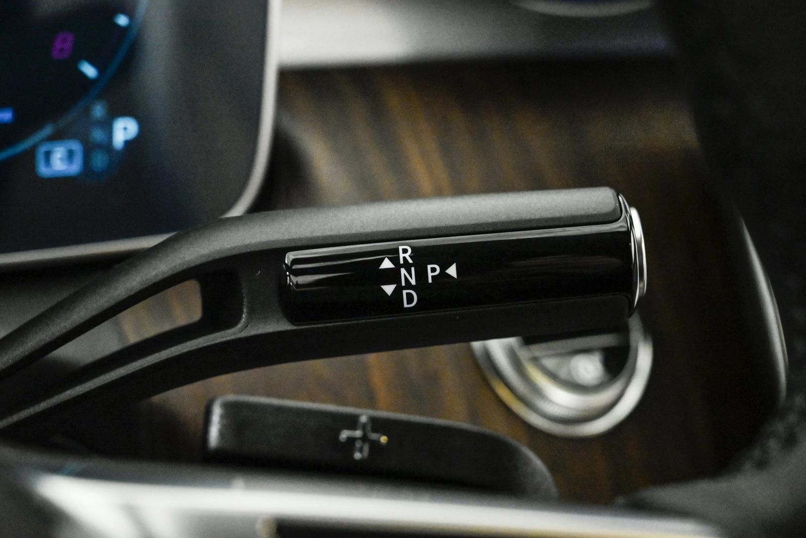 2025 MERCEDES-BENZ C-CLASS - Image 12