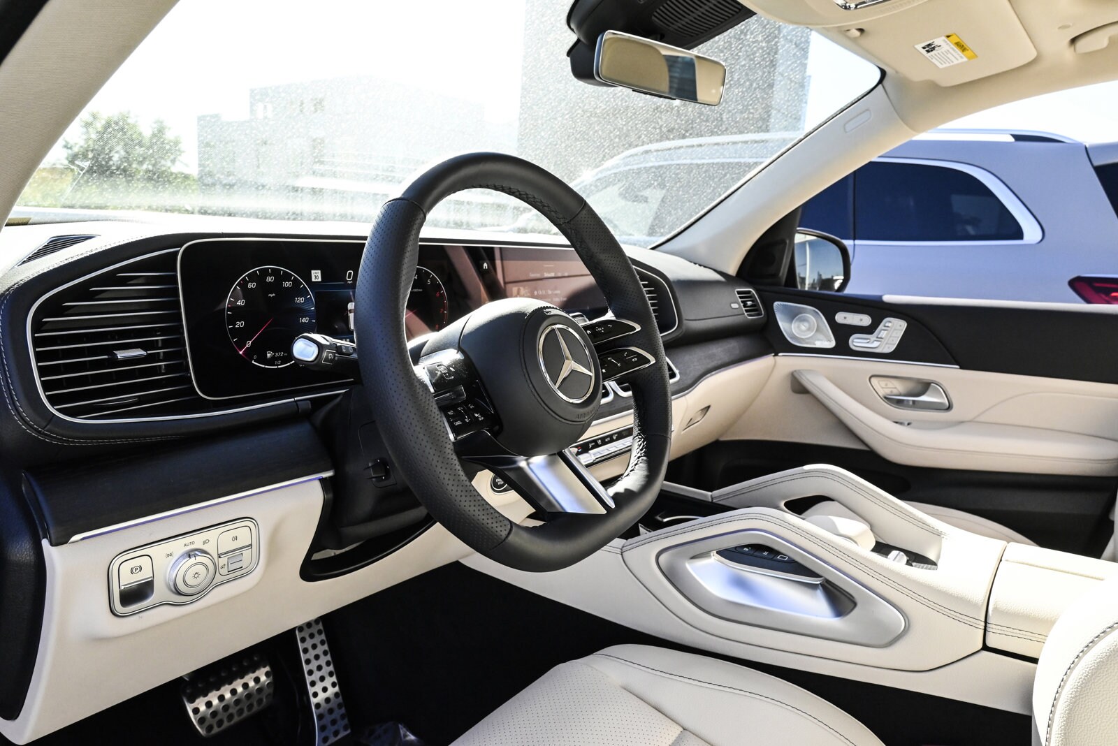 2025 MERCEDES-BENZ GLS-CLASS - Image 9