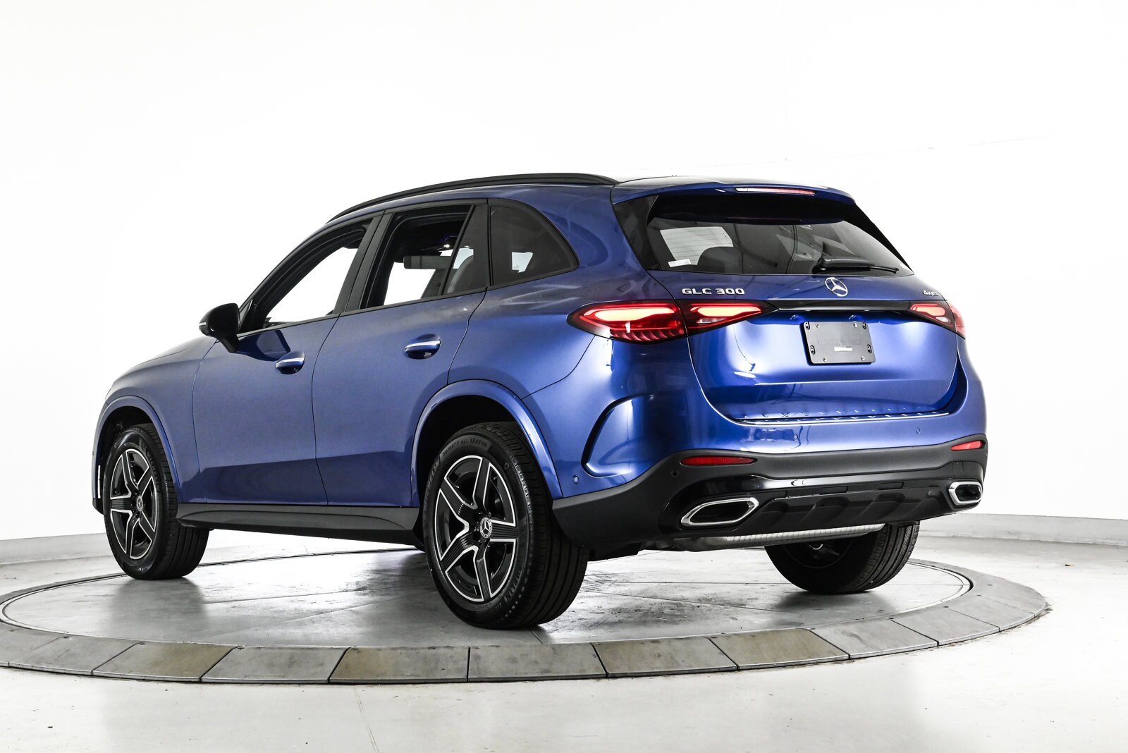 2026 MERCEDES-BENZ GLC-CLASS - Image 8