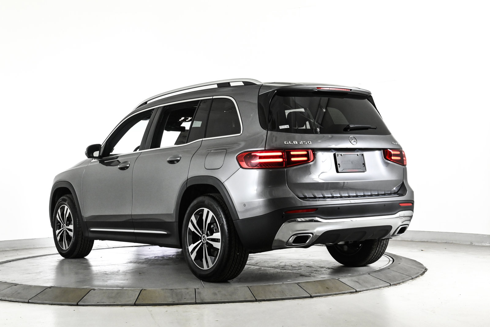 2026 MERCEDES-BENZ GLB-CLASS - Image 8