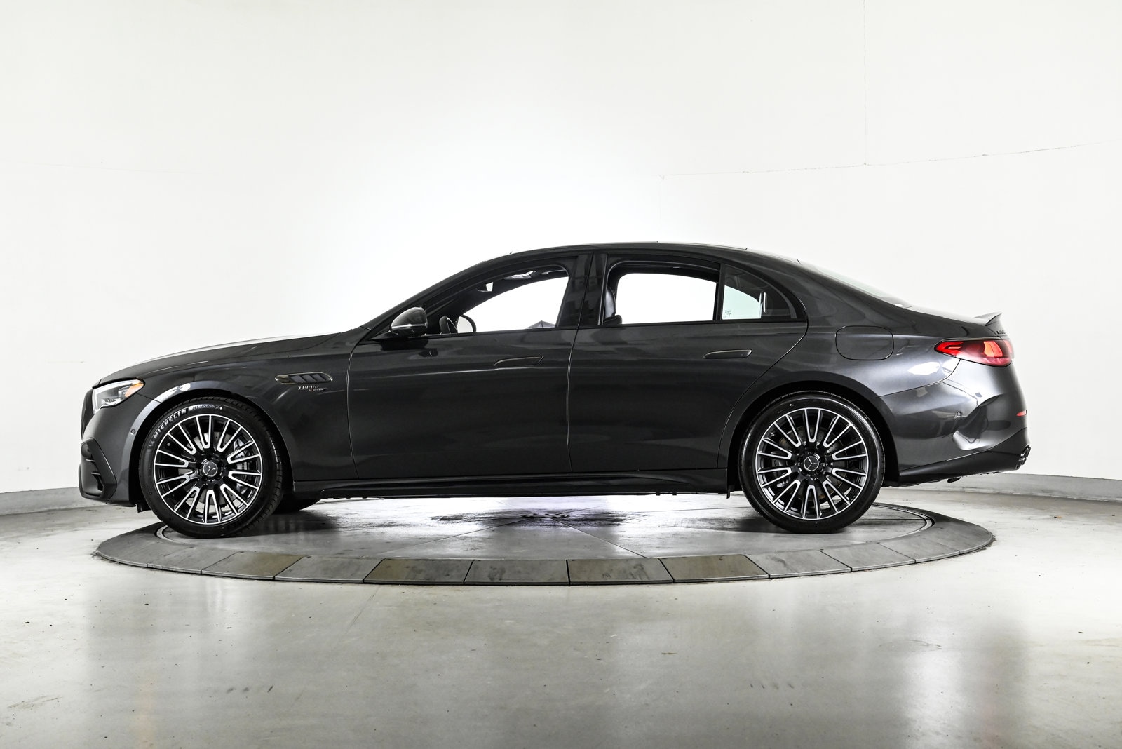 2026 MERCEDES-BENZ E-CLASS - Image 9