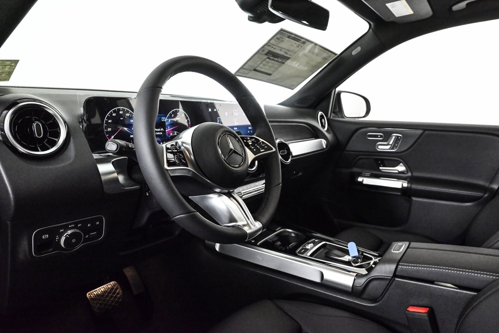 2026 MERCEDES-BENZ GLB-CLASS - Image 10