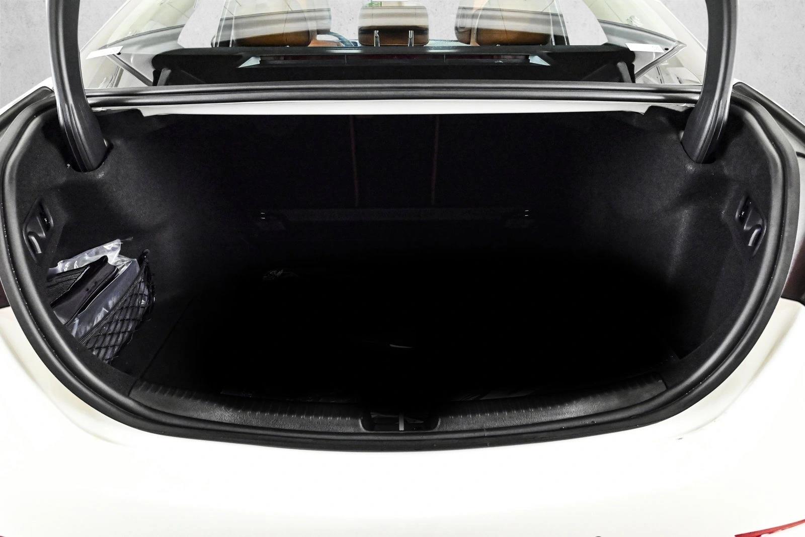 2026 MERCEDES-BENZ C-CLASS - Image 6