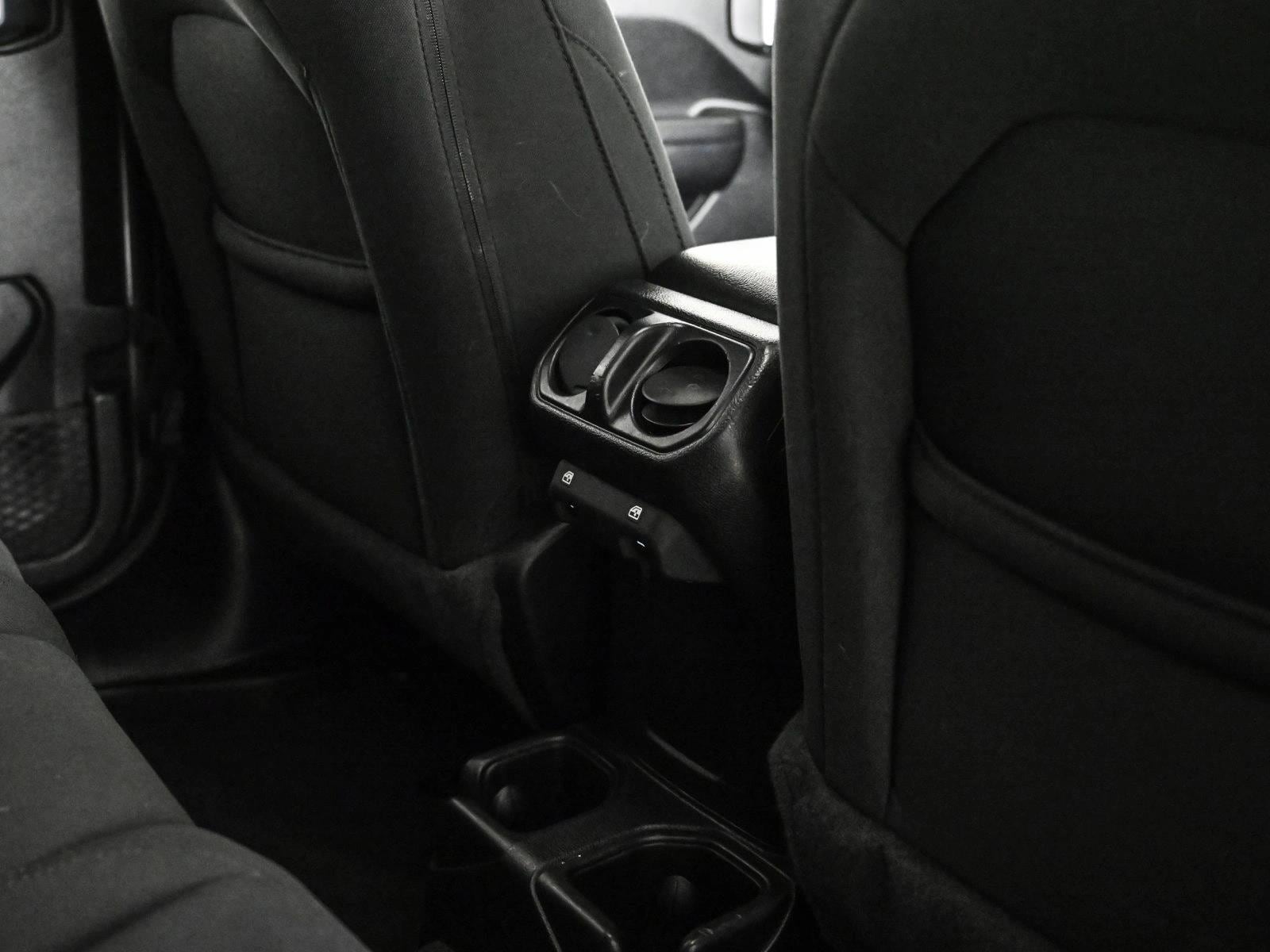 2021 JEEP WRANGLER - Image 18