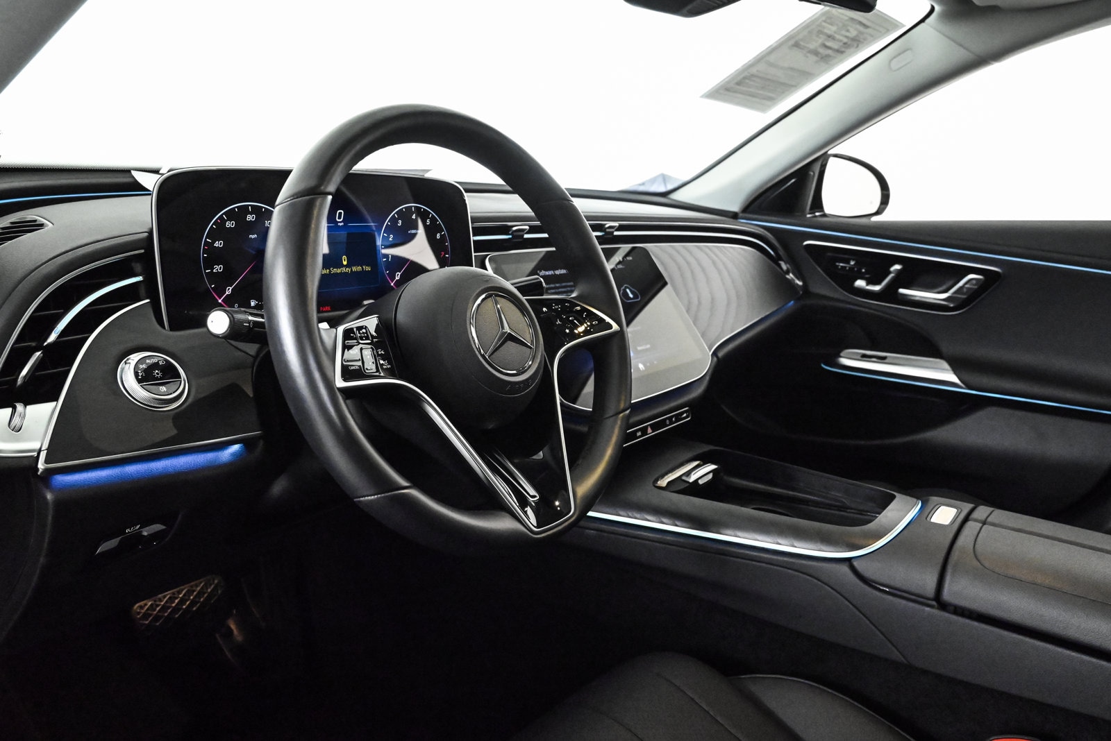 2025 MERCEDES-BENZ E-CLASS - Image 10