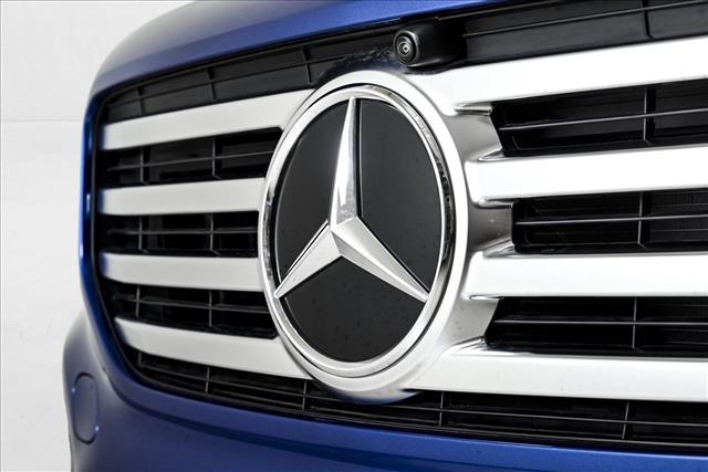 2026 Mercedes Benz GLB 250 4MATIC photo 3