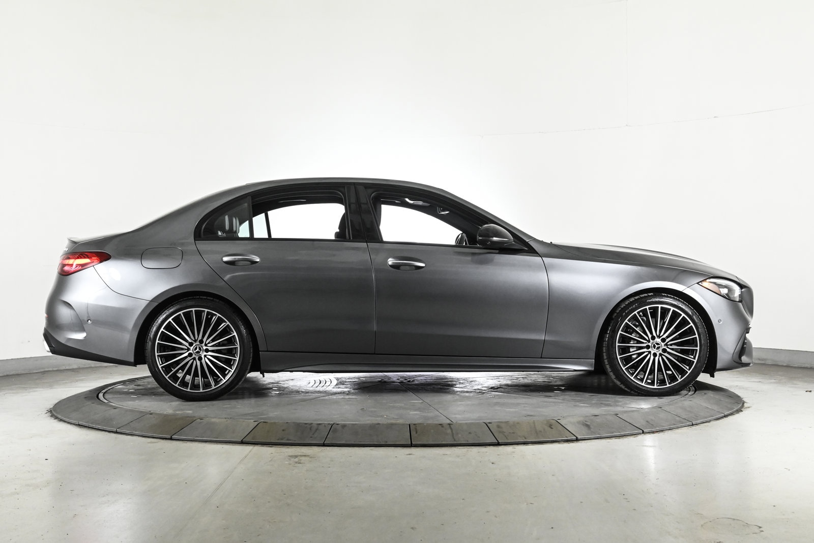 2025 MERCEDES-BENZ C-CLASS - Image 5