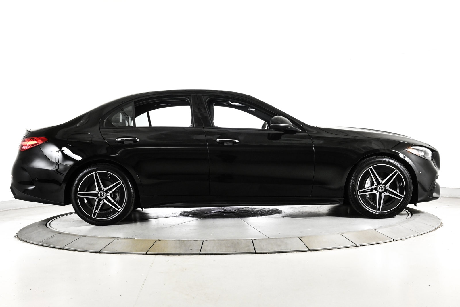 2025 MERCEDES-BENZ C-CLASS - Image 4